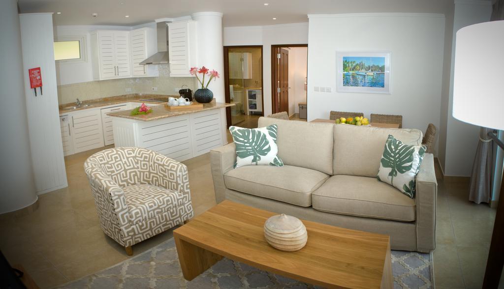 The Quadrant Luxury Apartments Victoria Exterior photo