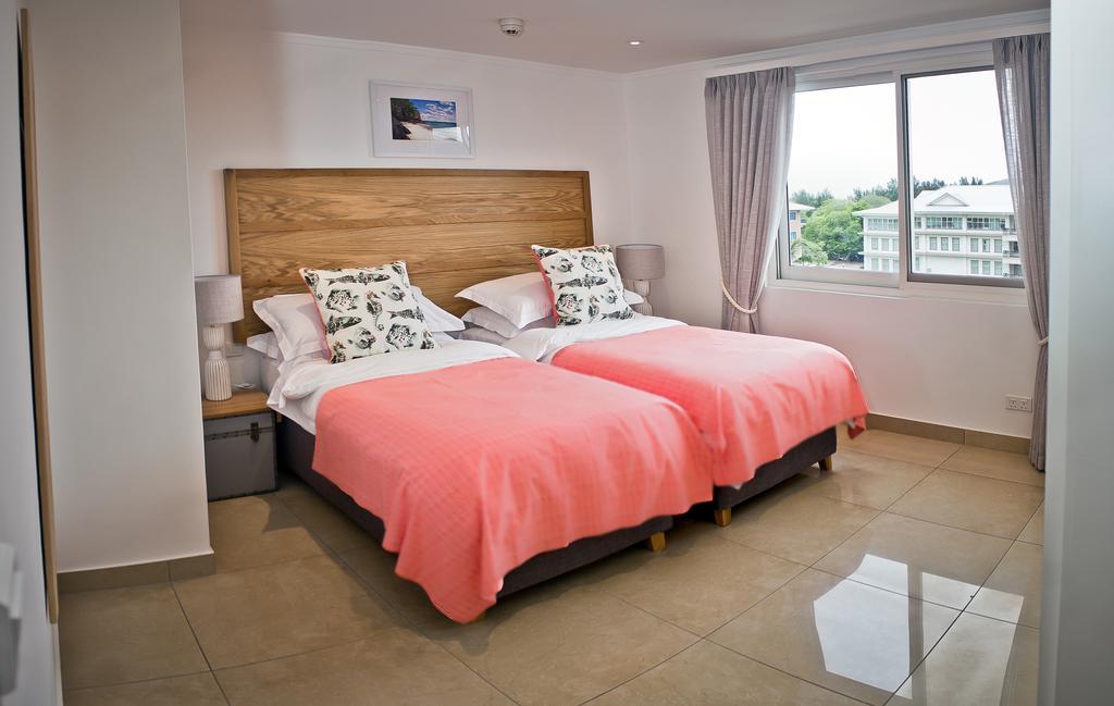 The Quadrant Luxury Apartments Victoria Exterior photo